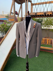 Grey suit with shall collar shirt